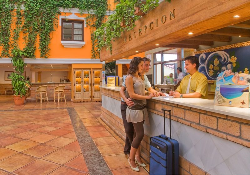 Marbella Playa Hotel 내부 사진